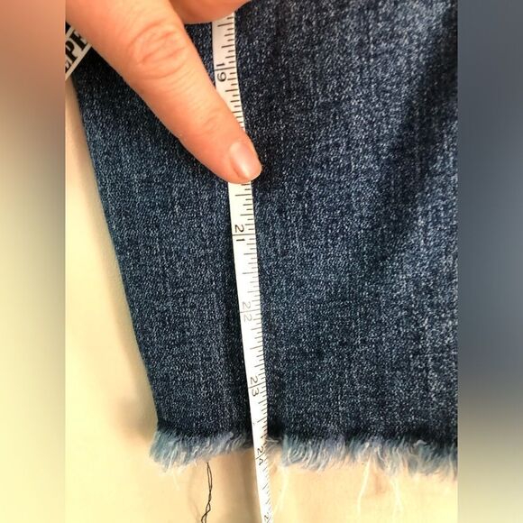 YMI | Wanna Betta Butt? | High Rise Crop Jeans - Picture 5 of 8